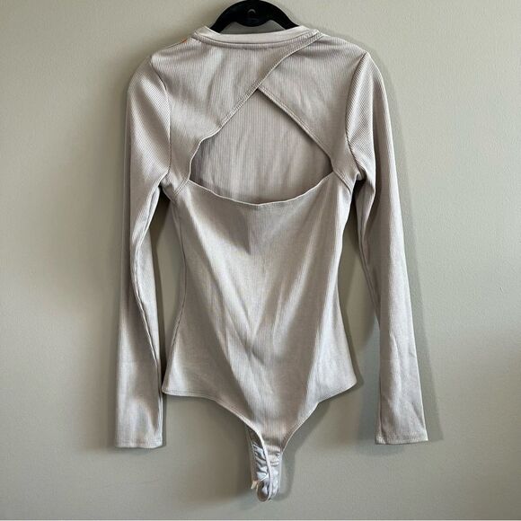 ✨ The Range NYC Women’s Cream Mass Rib Cross Back Long Sleeve Bodysuit Large - Picture 6 of 14